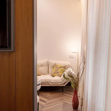 Lumera - Brera Milano